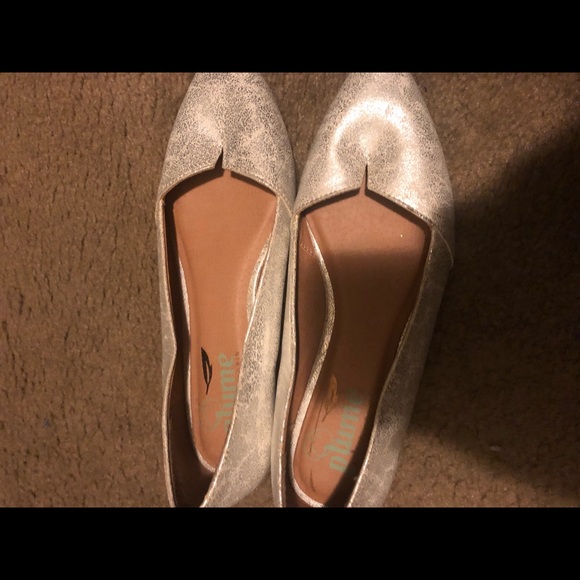 Flat - Picture 2 of 2